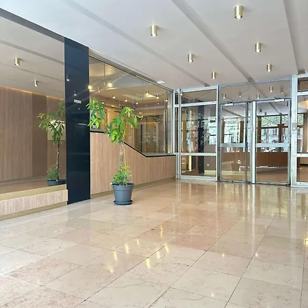 Champs - Elysees View Studio With Balcony - Ac For 3 Apartment