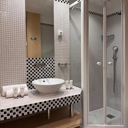 Champs - Elysees View Studio With Balcony - Ac For 3 Apartment *