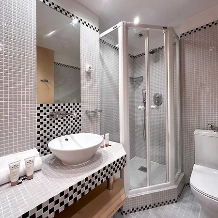 Champs - Elysees View Studio With Balcony - Ac For 3 Apartment *